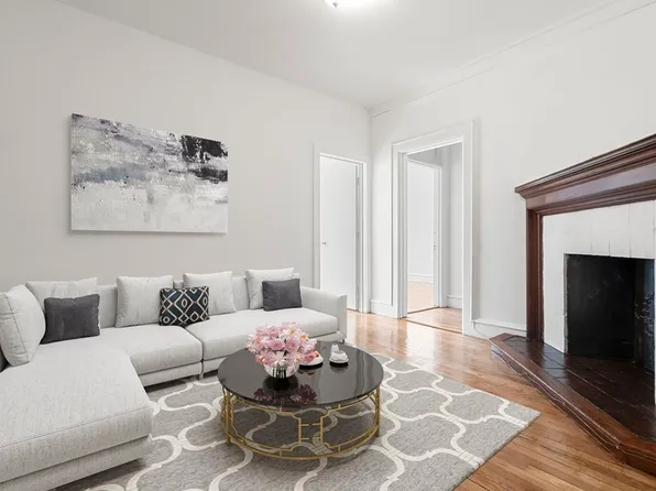 21 Park Vale Ave APT 2, Allston, MA 02134