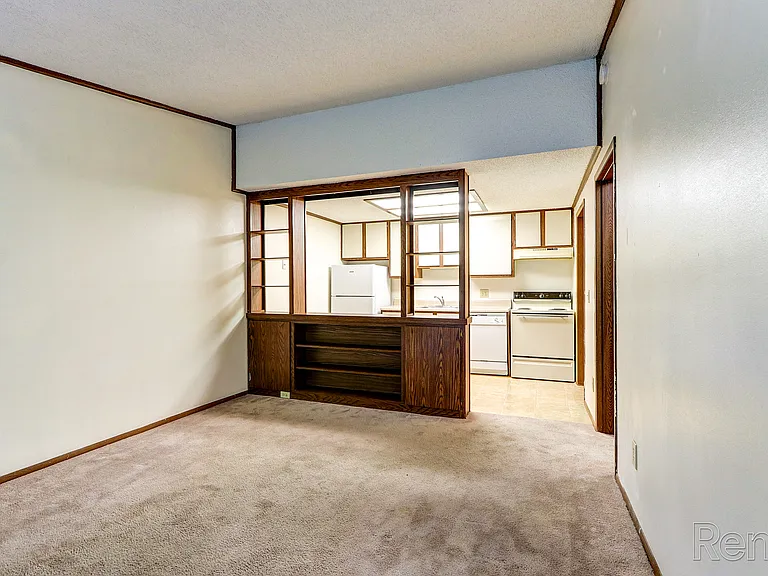 Easton Ridge Apartments — Photo 14