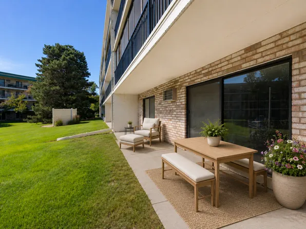 10411 Cedar Lake Rd APT 213, Minnetonka, MN 55305