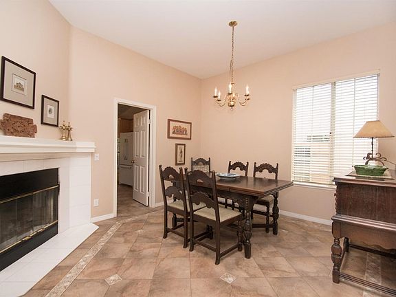 4th image of 2840 Sandhurst Ave