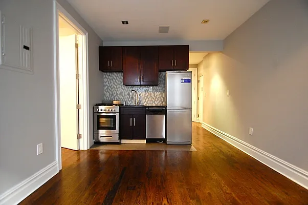 Rented by Uptown Flats LLC | media 7