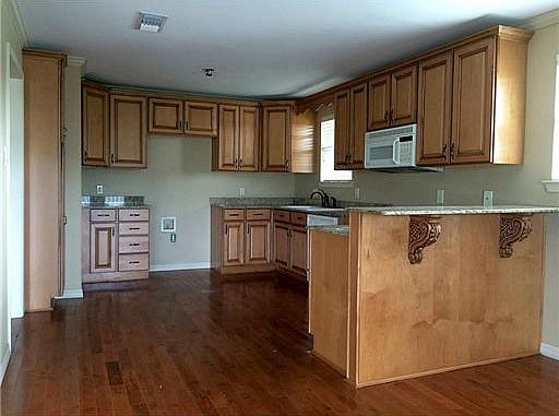 5th image of 8720 Simmons Bayou Dr