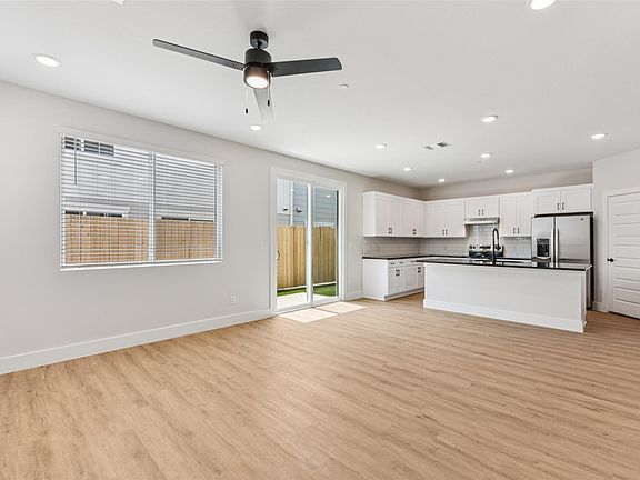 3rd image of 9311 Curious Squirrel St