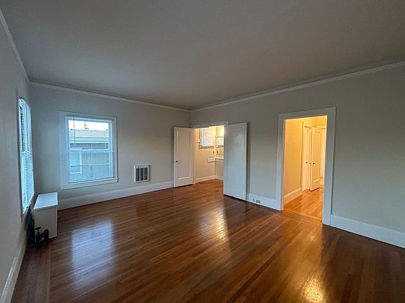 4th image of 436 E 15th St #4