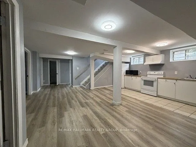 98 Donald St #2 — Photo 10