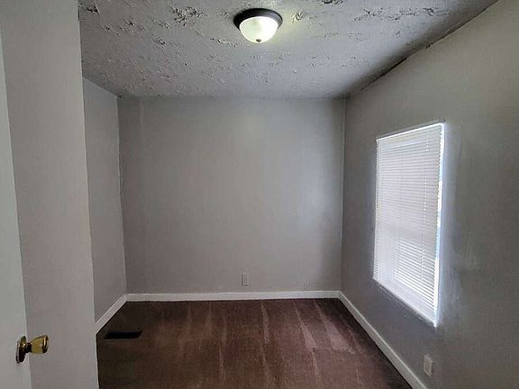 2nd image of 3354 Hovey St