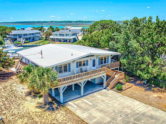2nd image of 2228 Oyster Cove