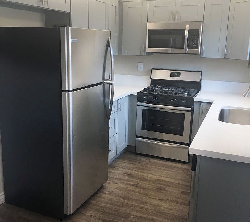 1st image of 4113 43rd St Unit 5