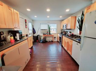 13 Center St, Stamford, CT 06906