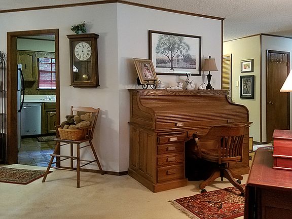 Living toward Kitchen & Hall