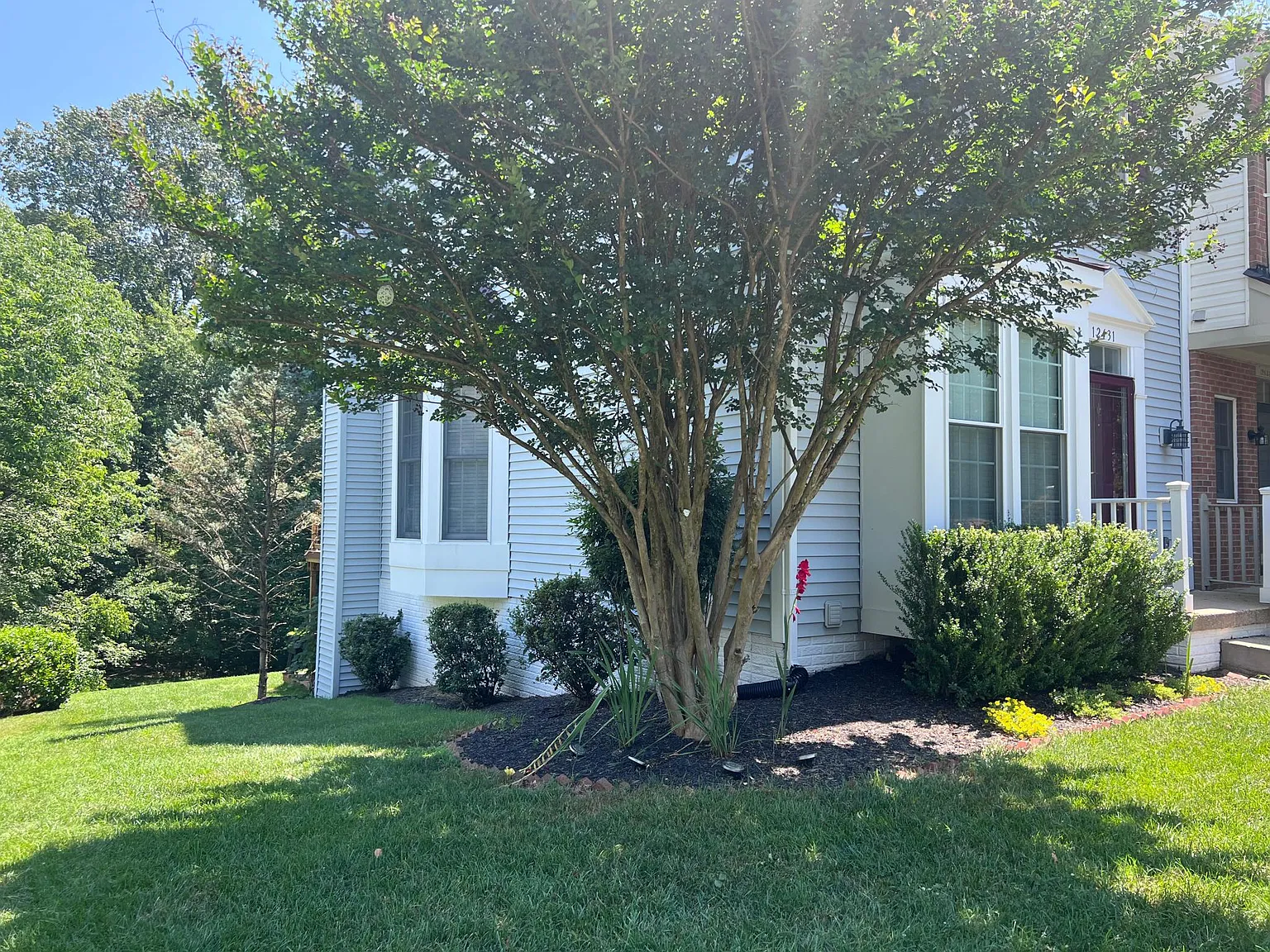 4 bed, 3.5 bath, 2118 sqft, $2,950 — Photo 3