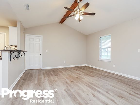 5th image of 606 Forest Crossing Dr