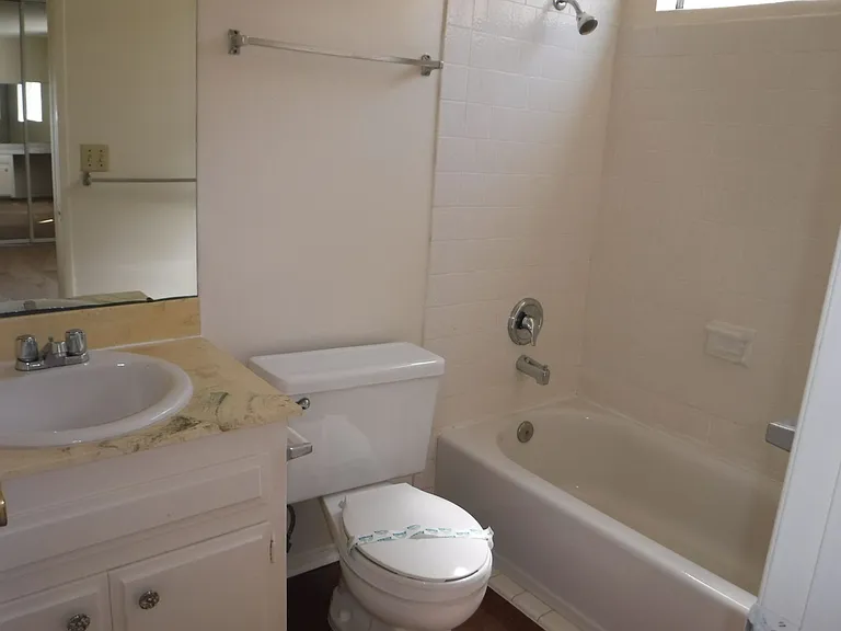 4062 Shasta St — Photo 6