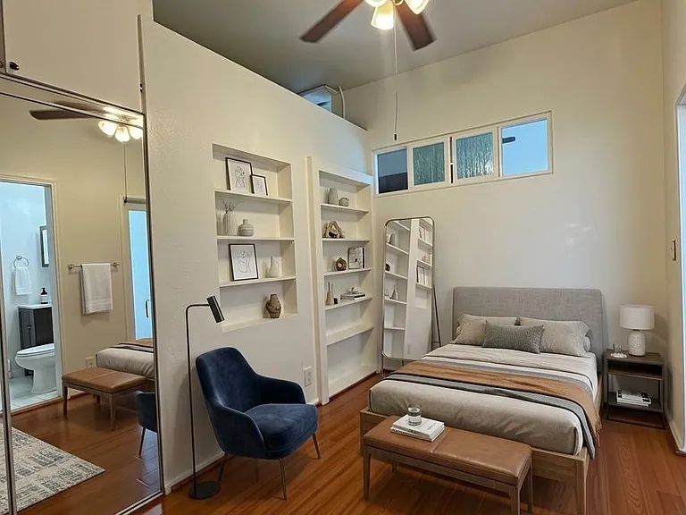 511 S Del Mar Ave #C — Photo 9