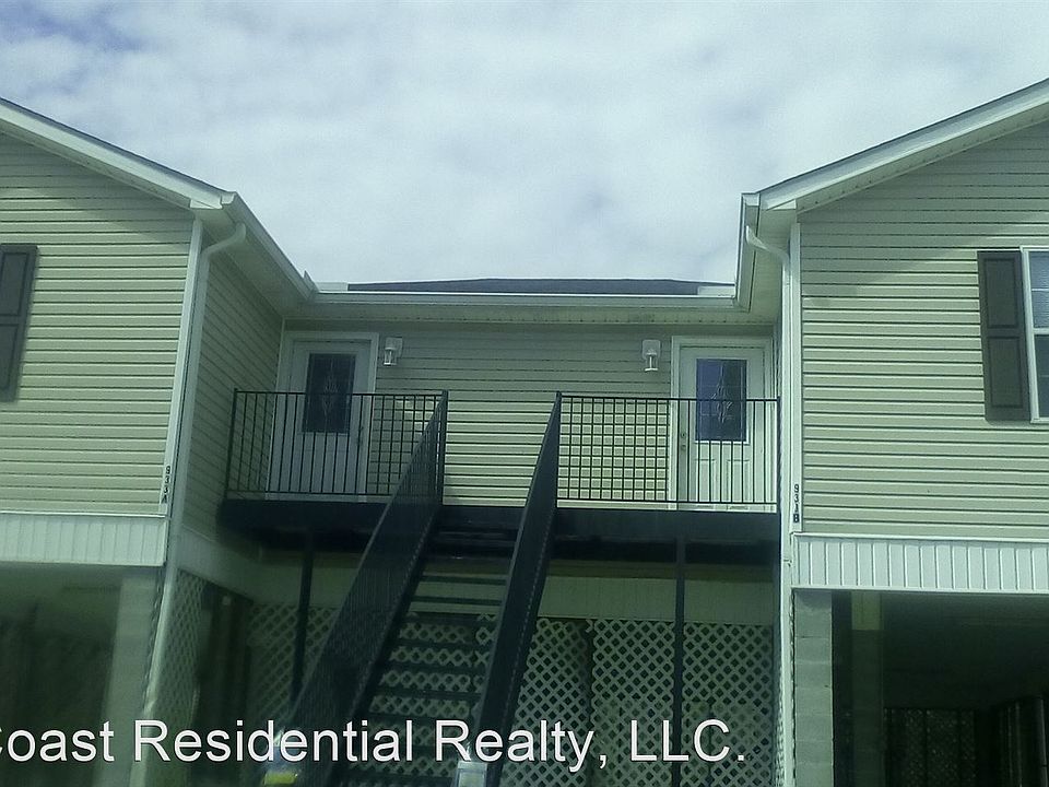 1st image of 933 Parkview Pl #B