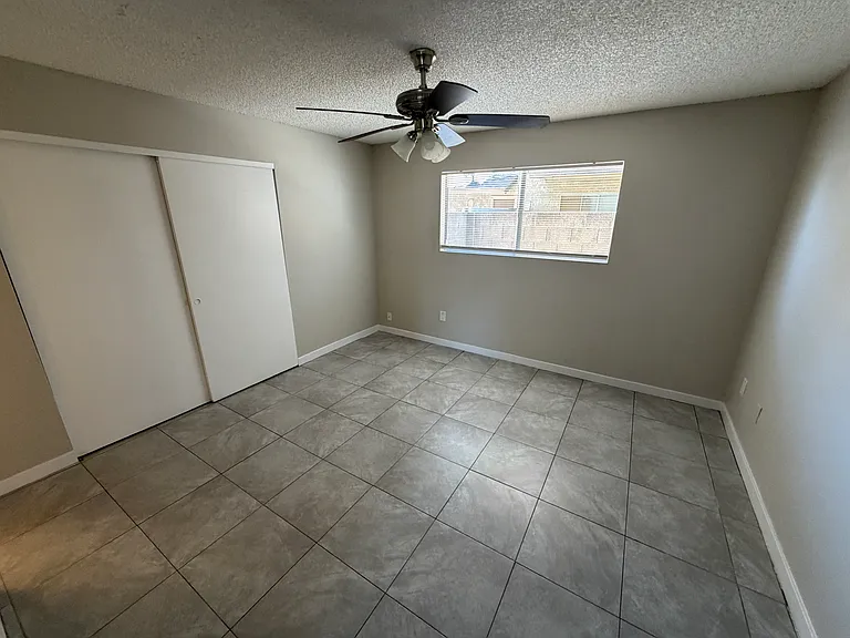 3302 W Northern Ave #2 — Photo 15