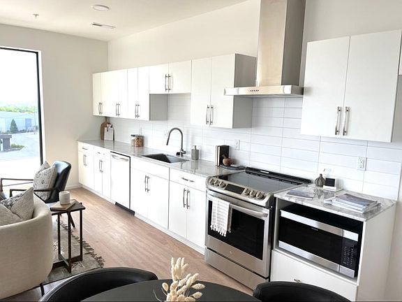 Brand new kitchen and appliances.