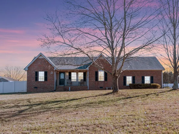3729 Calista Rd, Cross Plains, TN 37049