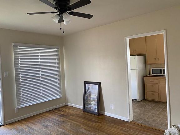 4th image of 6028 Vineland Ave