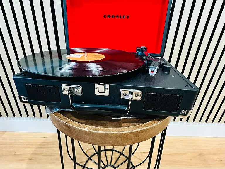 Small stereo to play a couple of owners favorite albums