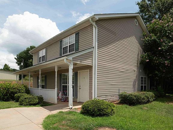 4th image of 200 Ashley Ln
