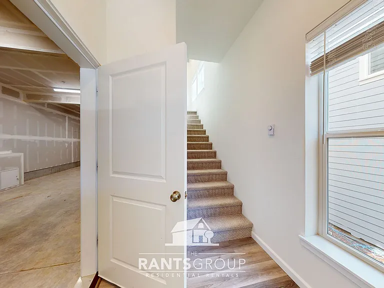 1653 Starlight Ln SW — Photo 18