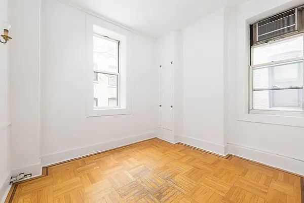 Sold by Compass | media 6