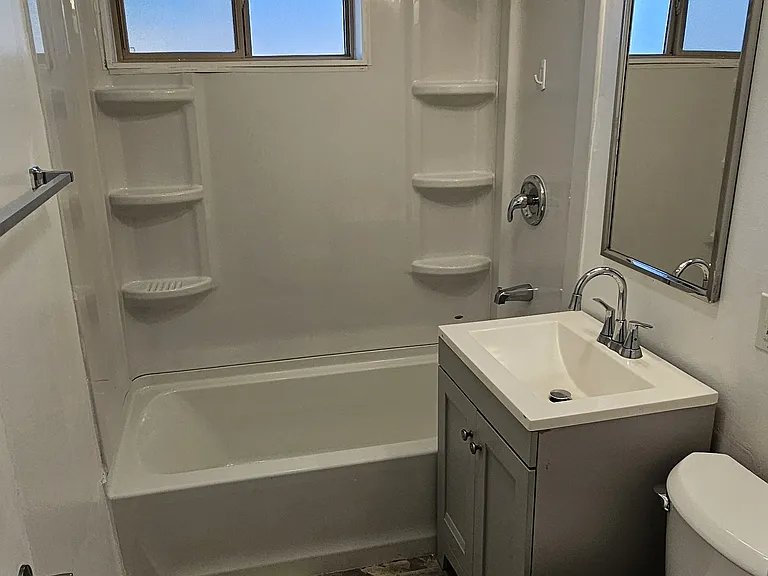 8615 John Dower Rd SW — Photo 22