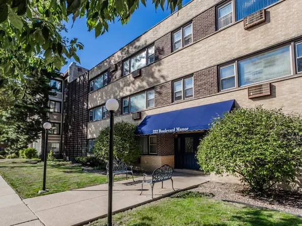 222 Washington Blvd APT 107, Oak Park, IL 60302