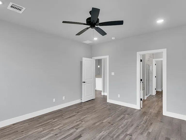 704 N Church St — Photo 12