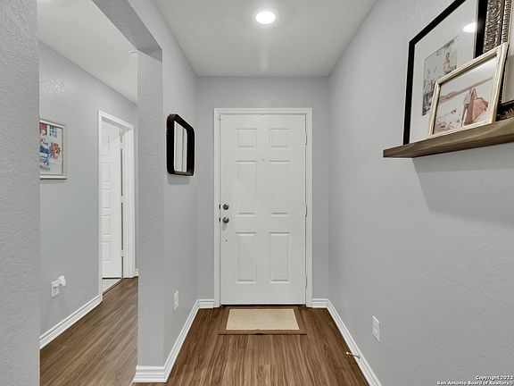 5th image of 14726 Achilles Dr