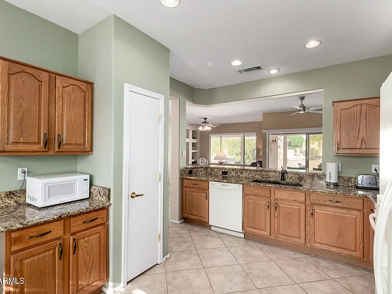 15448 W Moonlight Way — Photo 12