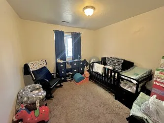 255 N 300 W #11 — Photo 7