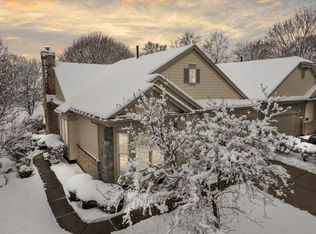 39693 Muirfield Ln, Northville, MI 48168