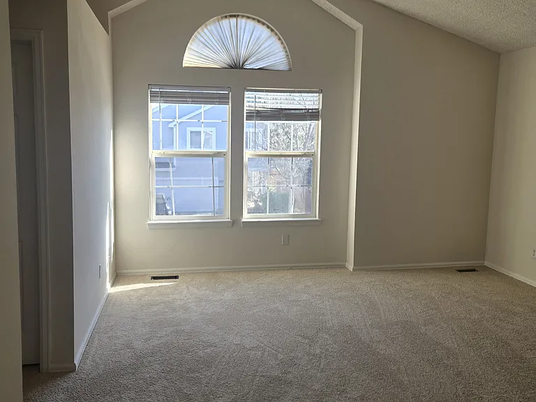 12647 Davis St — Photo 14