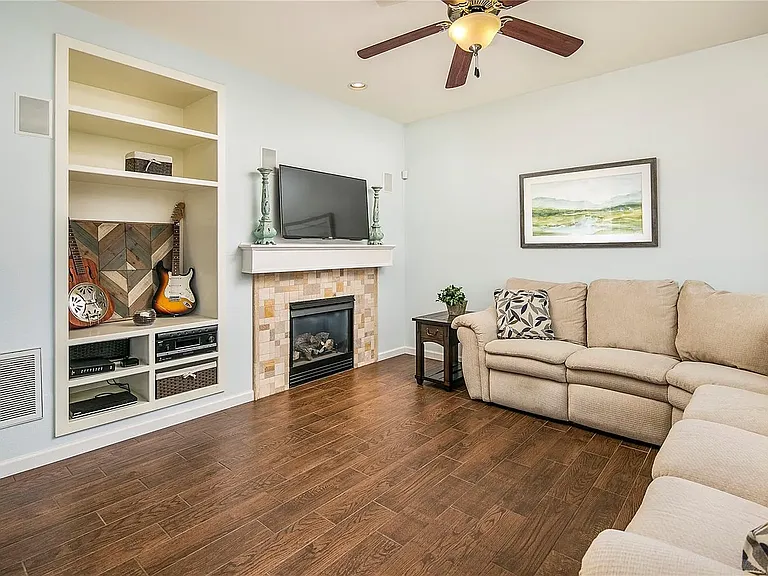 6487 Turnstone Ave — Photo 7
