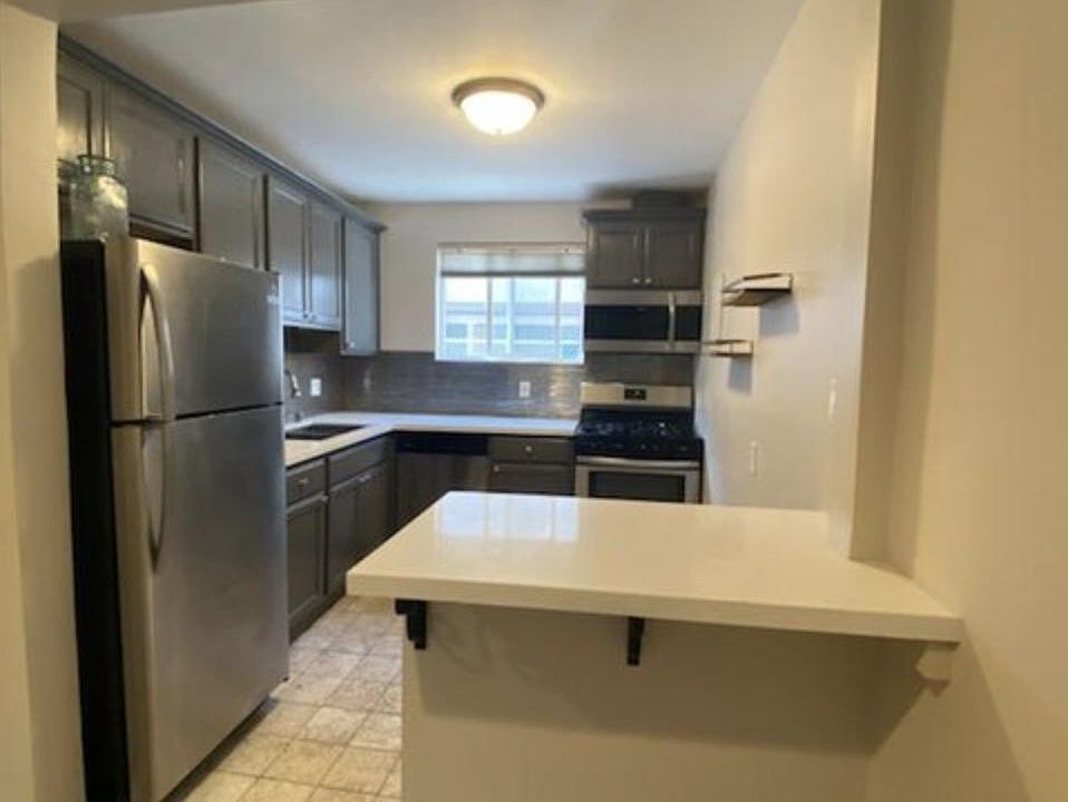 1st image of 11022 Aqua Vista St APT 17
