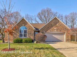 1381 Kingston Dr, Saginaw, MI 48638