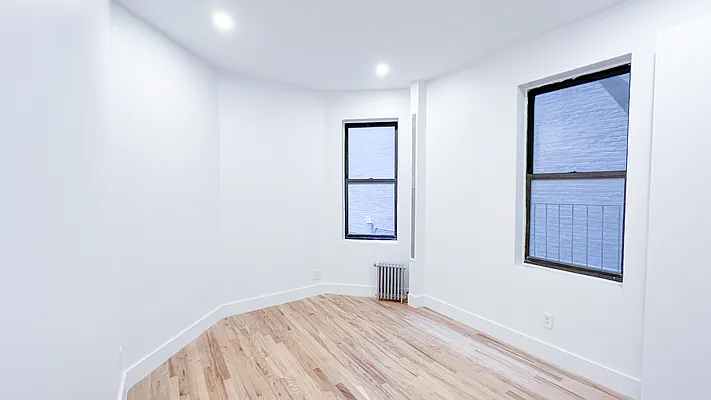 Rented by Brighton Management | media 8