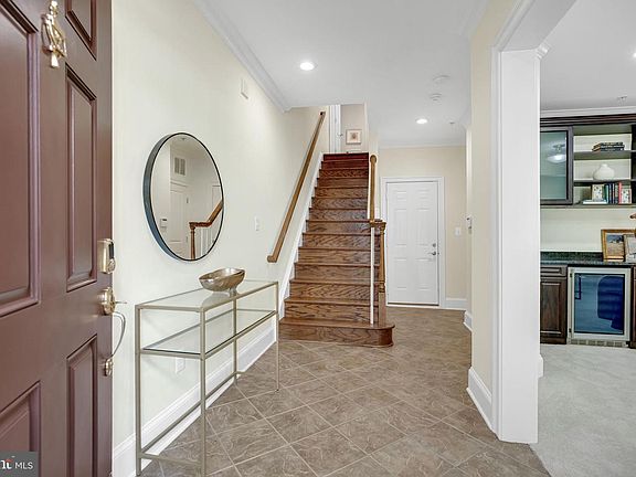 4th image of 1818 Potomac Greens Dr