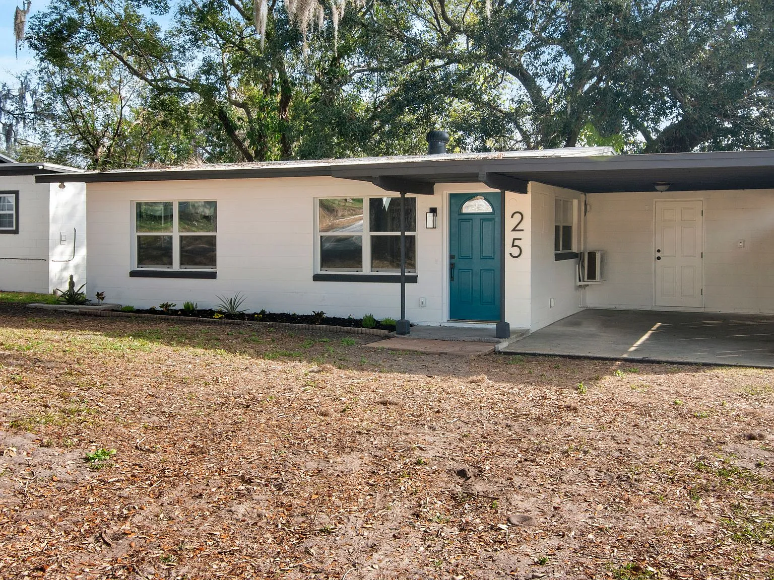 3 bed, 780 sqft, $1,700 — Photo 1