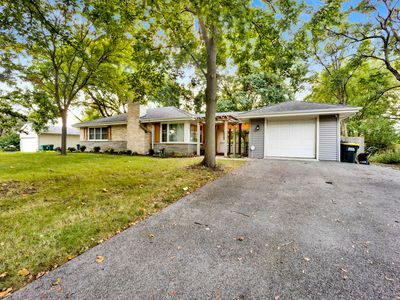 614 Polo Dr, Wheaton, IL, 60187