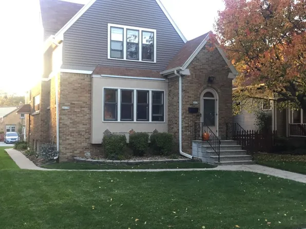 2615 N 67th St #A, Wauwatosa, WI 53213