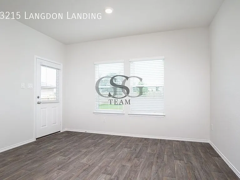 23215 Langdon Lndg — Photo 9