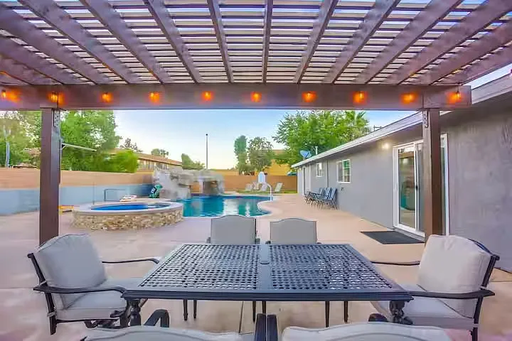 8306 Fanita Dr