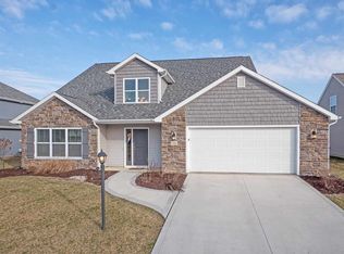 8520 Backwater Dr, Fort Wayne, IN 46818