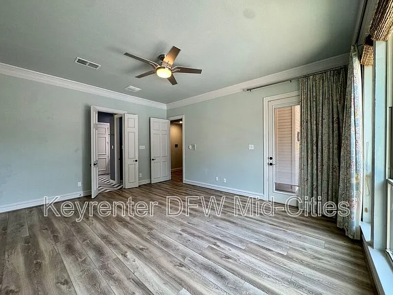 2417 Creekside Cir S — Photo 10