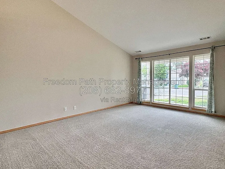 500 E Sand Wedge Dr — Photo 3
