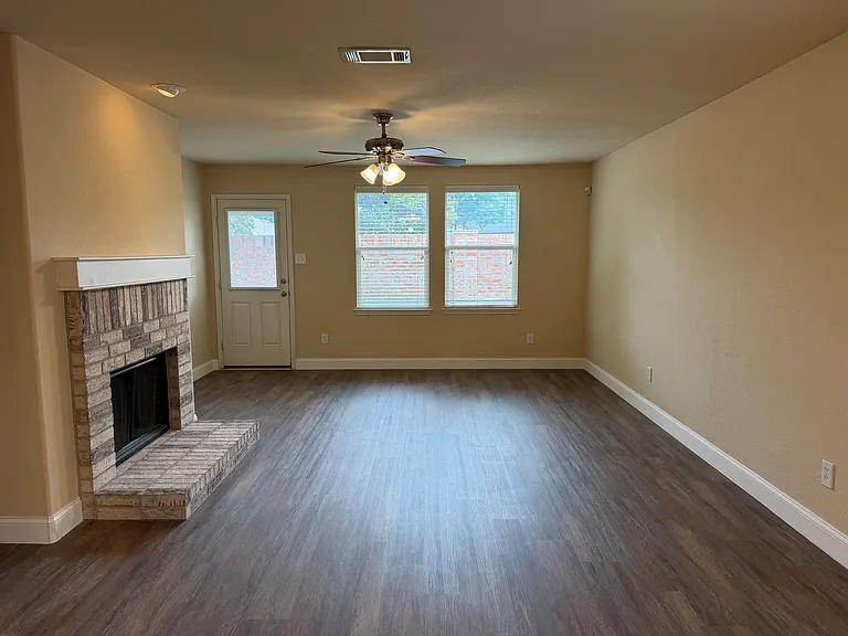 12926 Adela Dr — Photo 20