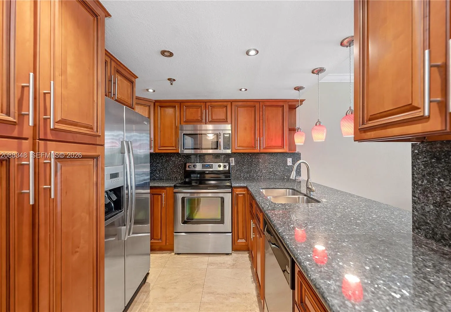 Brickell Key Ii Condo — Photo 2